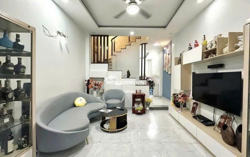 Nhà Ngay khu VIP Ẩm Thực Phan Xích Long Phường 3, Phú Nhuận, 4 Tầng 40m2, 4PN. Chỉ nhỉnh 7 Tỷ